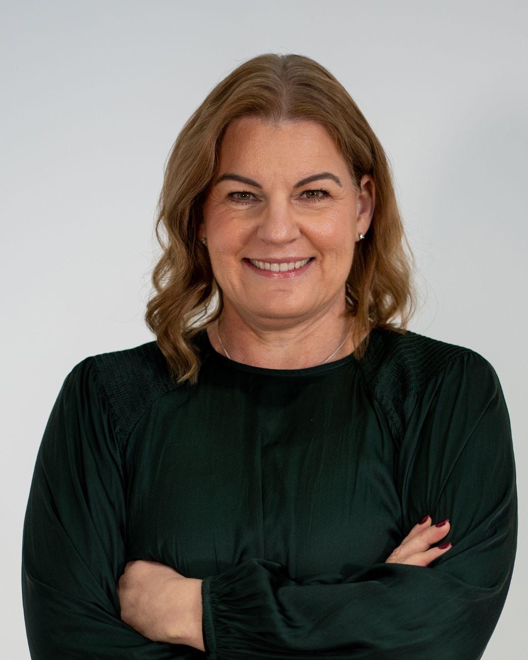 Helen Whait Headshot